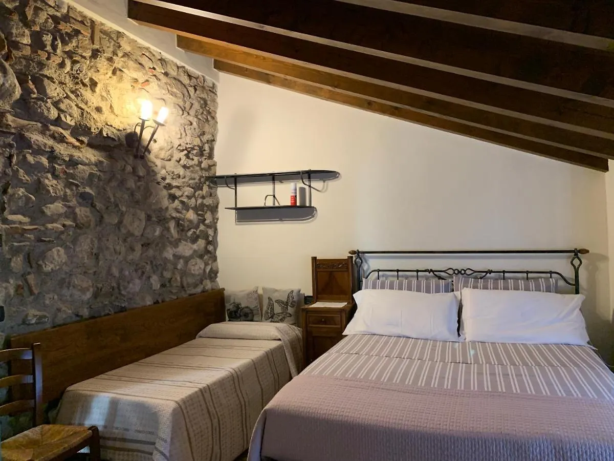 Bed & Breakfast Bed and Breakfast Rustico Di Benellini Angela Polpenazze del Garda