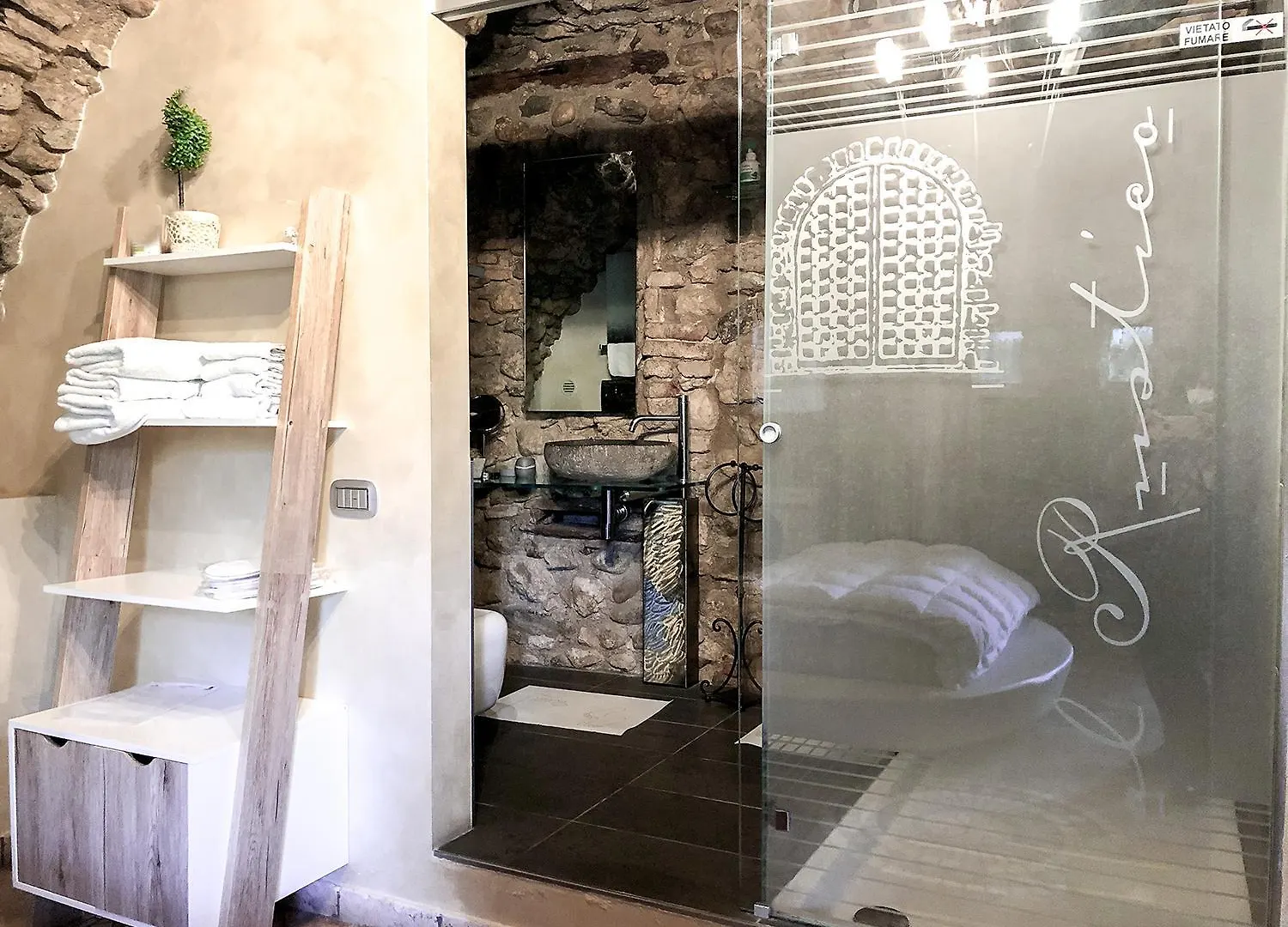 Bed and Breakfast Rustico Di Benellini Angela Polpenazze del Garda Bed & Breakfast