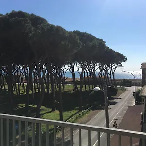 Pepe Nero Relax Affittacamere Follonica