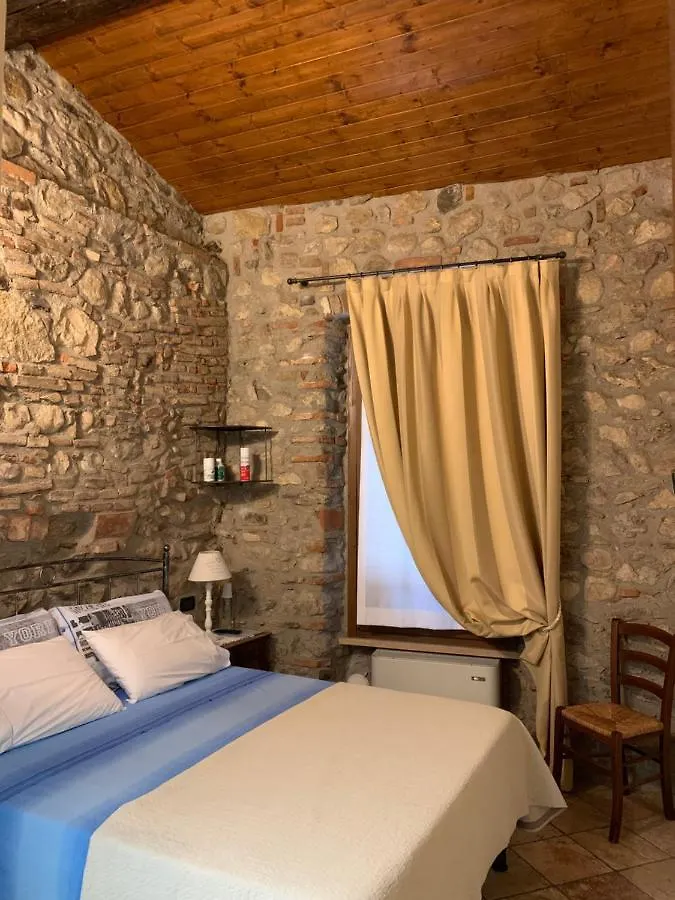 Rustico Di Benellini Angela Acomodação com café da manhã Polpenazze del Garda 0*,