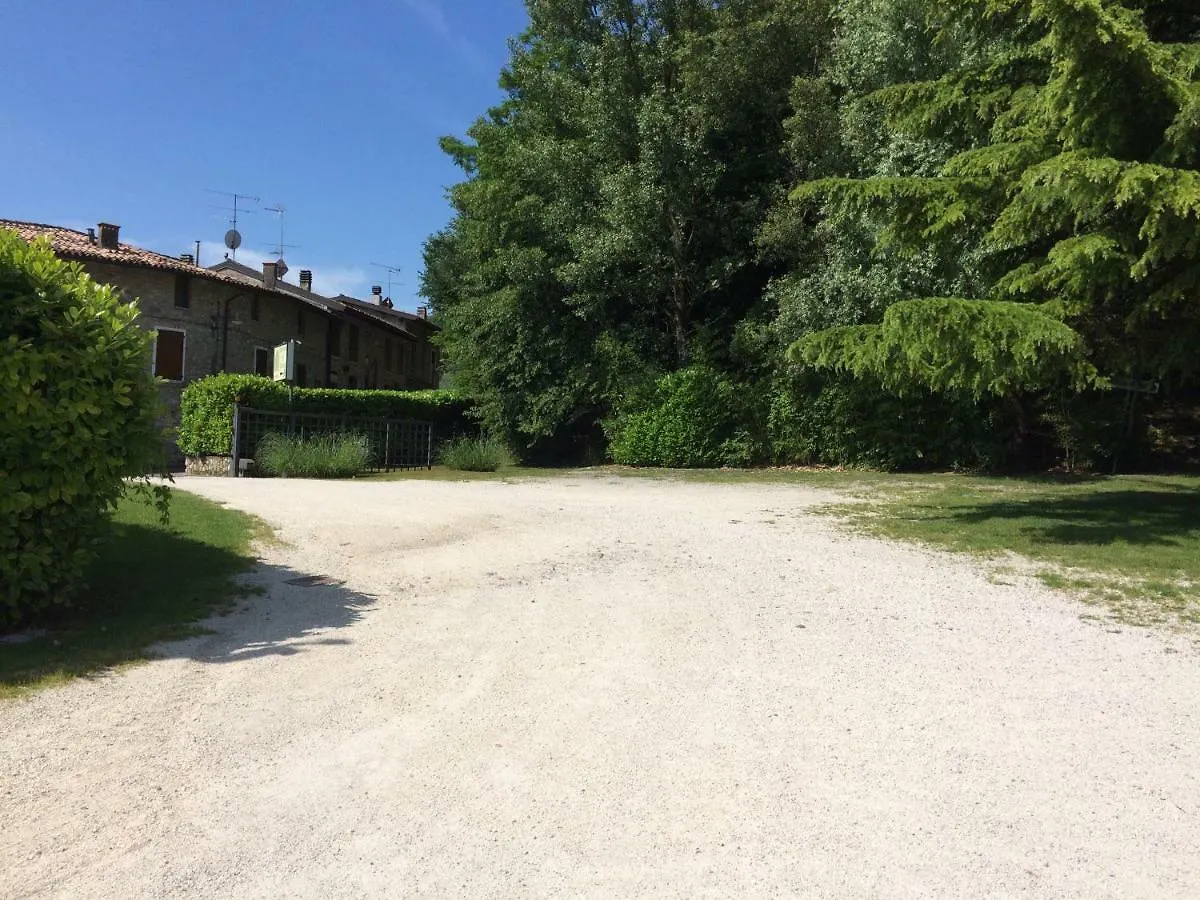 Bed & Breakfast Rustico Di Benellini Angela Bed and Breakfast Polpenazze del Garda